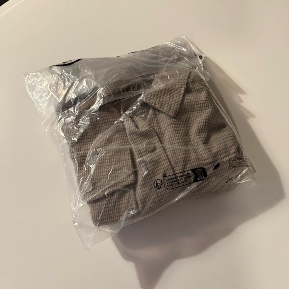 Beach Babe Beige Shacket - Picture 4 of 5